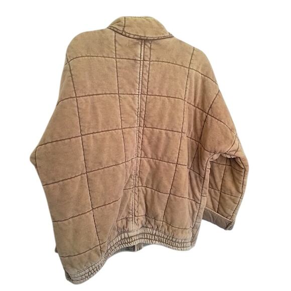 Forever 21 Tan Quilted Bomber Jacket Oversized Zip Front Size M - Picture 3 of 4